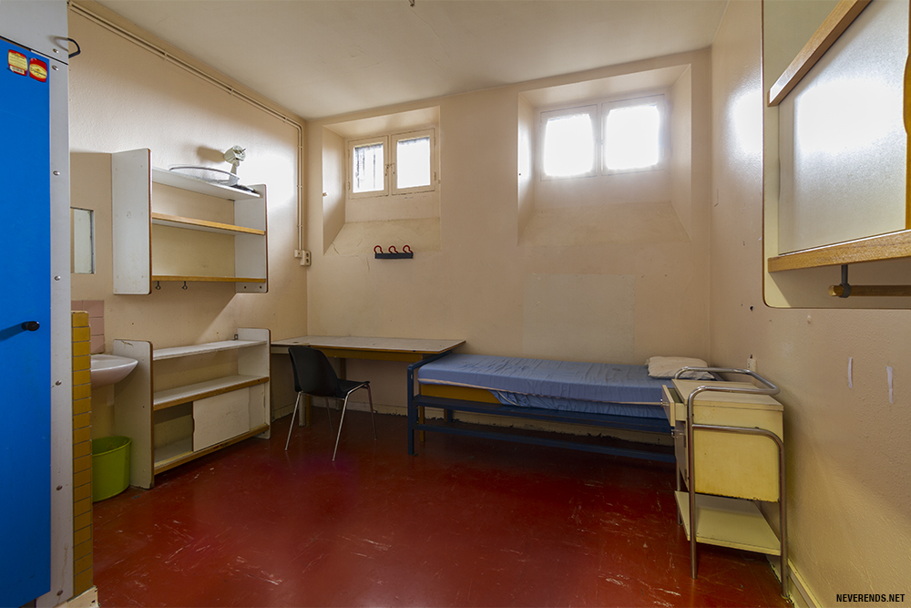 Chambre VIP à la prison de la Santé 