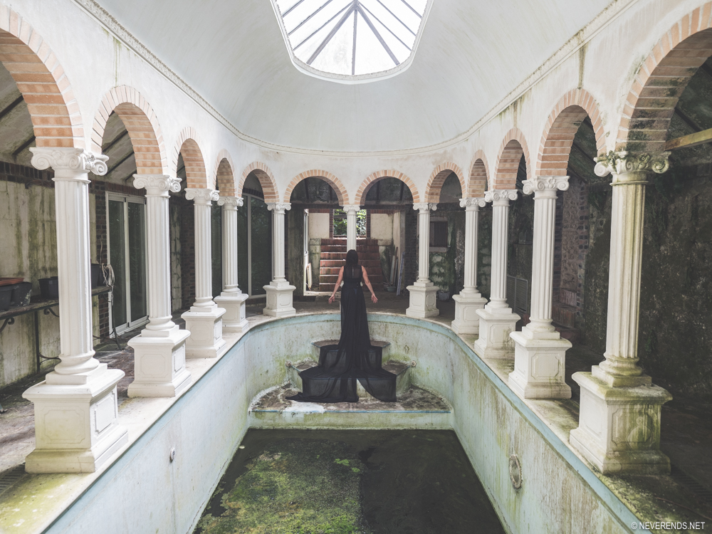 piscine aux colonnes urbex